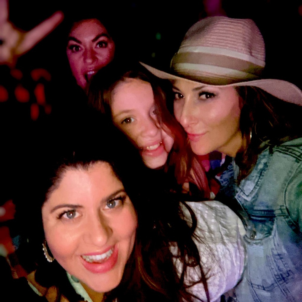 Meet your Posher, Selena